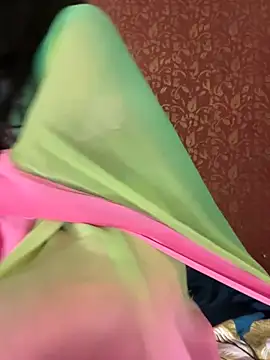 Snapshot of ruchika_ chatting on September 10, 2025, 5:28 am ruchika  online show from September 10, 2025, 5:28 am