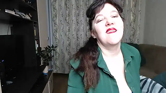 Illusionq online show from December 2, 2025, 4:58 am