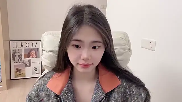 suki-1 online show from November 19, 2025, 9:09 am