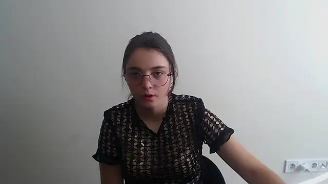 Snapshot of Sun_Shine__ chatting on July 12, 2026, 3:24 pm Sun Shine online show from July 12, 2026, 3:24 pm