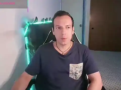 Snapshot of Cerso1 chatting on June 5, 2026, 3:33 am Cerso1 online show from June 5, 2026, 3:33 am