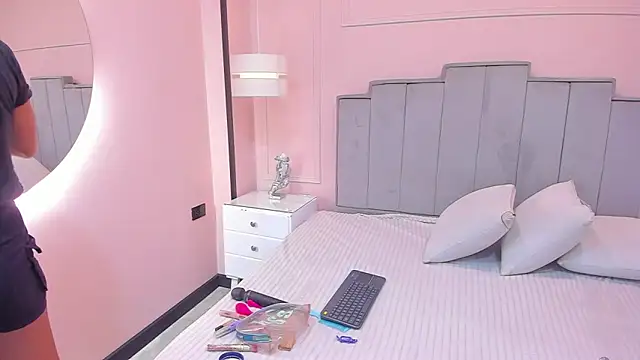 Snapshot of gabriela_lux chatting on October 16, 2025, 1:08 pm gabriela lux online show from October 16, 2025, 1:08 pm