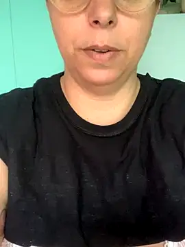 LupeLok online show from November 29, 2025, 5:13 pm