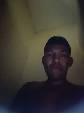 arnal32 online show from September 13, 2025, 7:03 pm