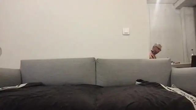 Zaak91190 online show from March 8, 2026, 7:17 pm