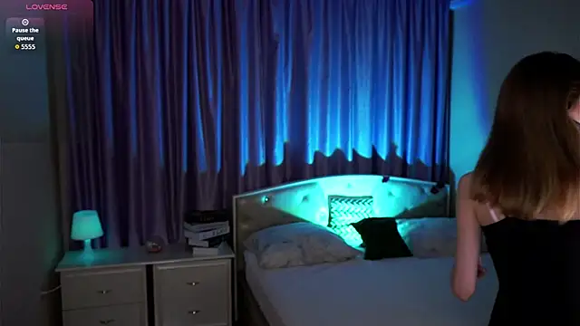 VeronaBench online show from September 9, 2025, 8:18 pm