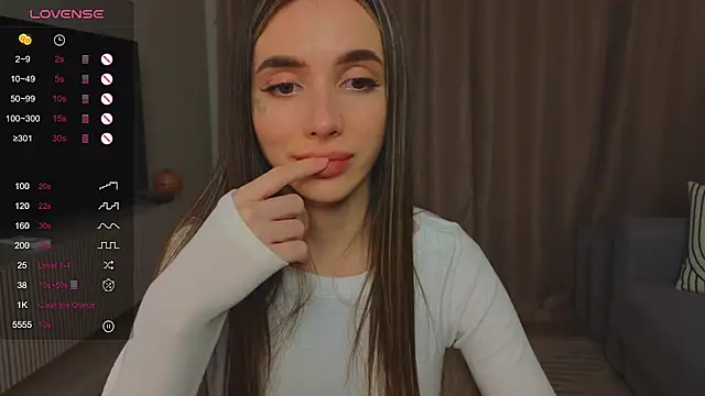 shuggybaby online show from April 18, 2026, 9:04 pm