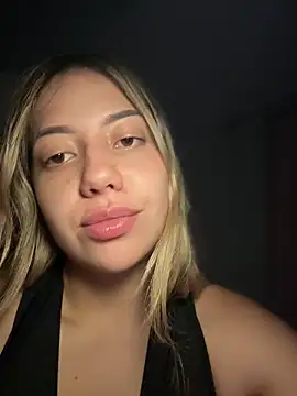 MissCat  online show from December 4, 2025, 1:04 am