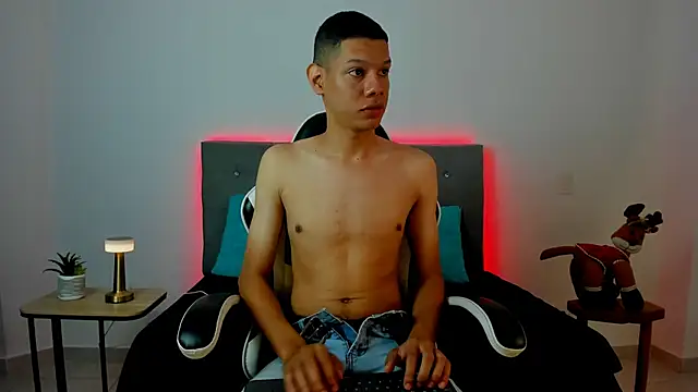 milo cruz online show from November 21, 2025, 7:40 am