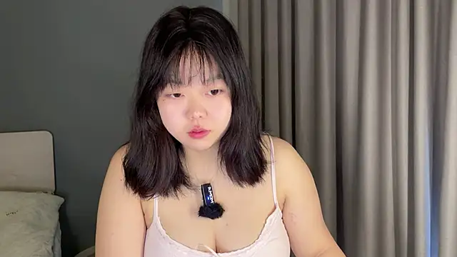 Kittenfishing online show from October 4, 2025, 6:48 am