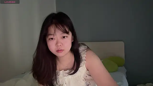 Kittenfishing online show from September 18, 2025, 10:24 pm