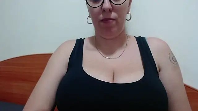 jollene online show from November 9, 2025, 2:10 pm