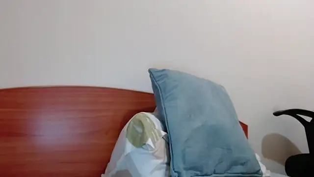 jollene online show from April 4, 2026, 12:56 pm