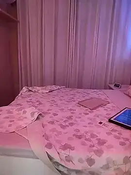 Andressa-sette online show from December 23, 2025, 12:43 am