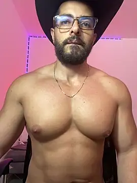 Snapshot of magnumchris chatting on May 9, 2026, 12:58 am magnumchris online show from May 9, 2026, 12:58 am