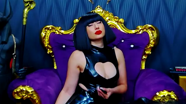 LaraMaeve online show from September 12, 2025, 5:18 am