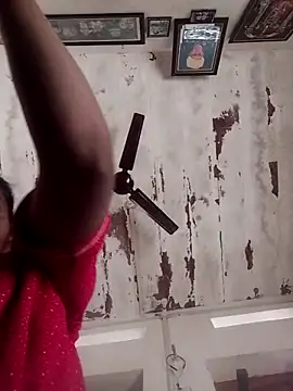 aunty sumy online show from November 17, 2025, 7:01 am