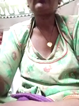 aunty sumy online show from November 29, 2025, 3:56 pm