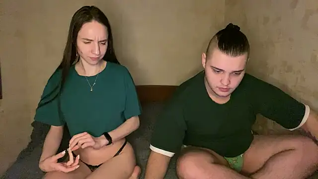 Snapshot of lailarays chatting on February 9, 2026, 9:35 pm lailarays online show from February 9, 2026, 9:35 pm