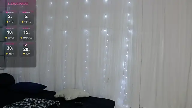 Snapshot of SarahRaynex chatting on March 19, 2026, 11:10 am SarahRaynex online show from March 19, 2026, 11:10 am