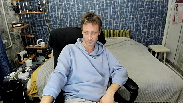 CuteBoy228 online show from April 15, 2026, 7:58 pm