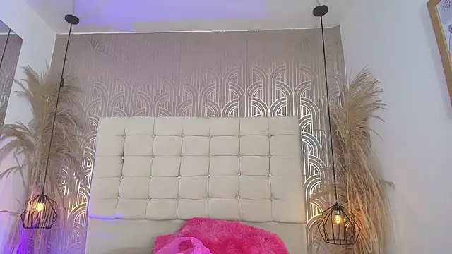 LexieBloom online show from January 11, 2026, 4:08 am