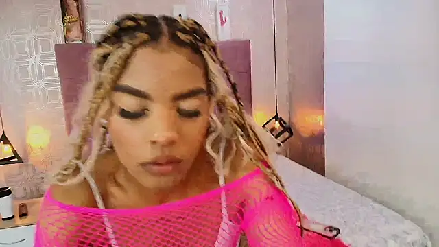 Snapshot of LexieBloom chatting on September 16, 2025, 3:51 am LexieBloom online show from September 16, 2025, 3:51 am
