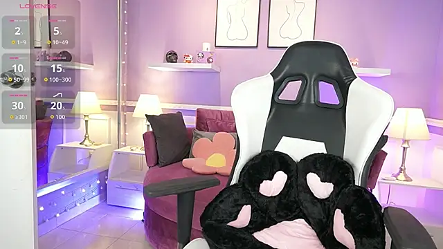 DahliaGrey online show from April 7, 2026, 11:34 am