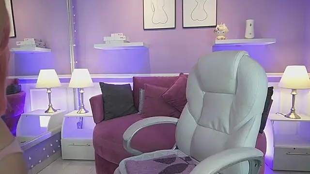 DahliaGrey online show from November 12, 2025, 11:36 am