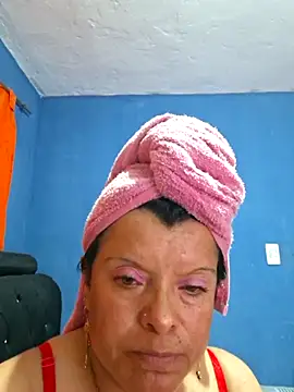 Hanna Kieran online show from November 24, 2025, 10:54 pm