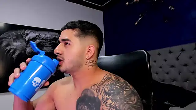 king falconer online show from December 19, 2025, 12:58 am