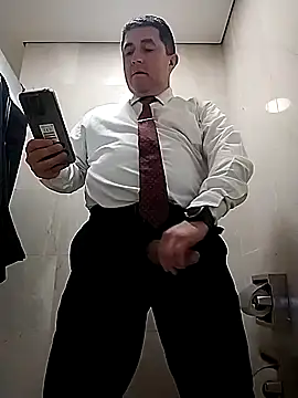 BigCristh79 online show from February 8, 2026, 1:31 pm