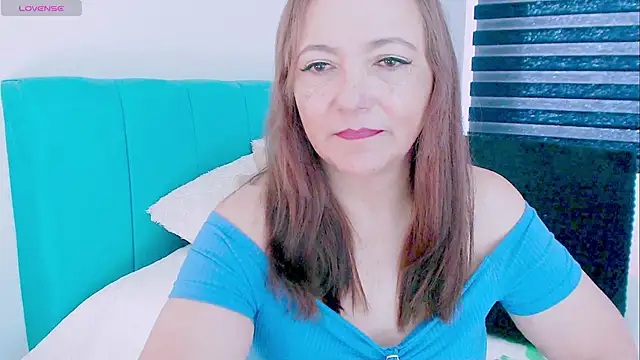 Kendraline1 online show from June 10, 2026, 4:41 pm