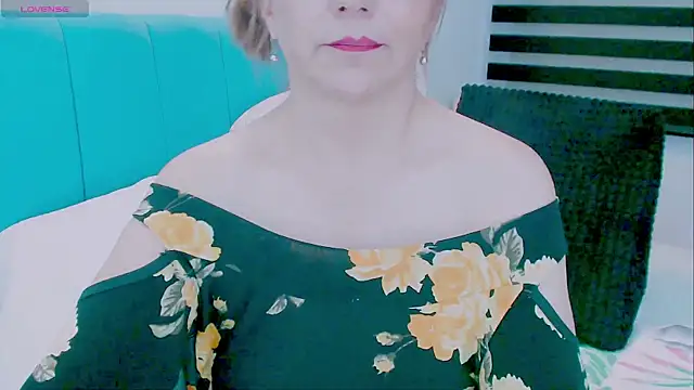 Kendraline1 online show from June 5, 2026, 10:48 pm