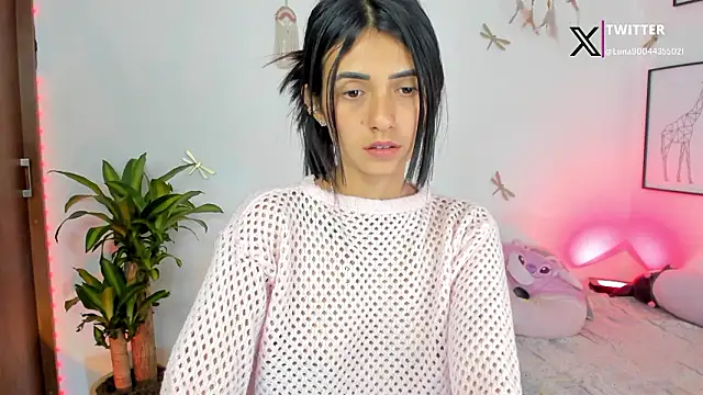 princessluna 19 online show from February 4, 2026, 8:59 pm