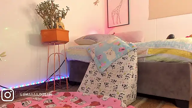 princessluna 19 online show from June 10, 2026, 9:16 pm