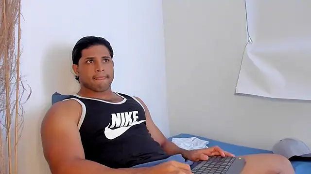 Snapshot of Evansdark1 chatting on February 17, 2026, 5:21 pm Evansdark1 online show from February 17, 2026, 5:21 pm