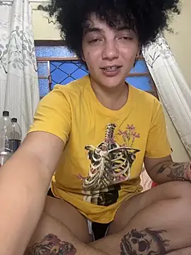 CamillyBlum online show from November 17, 2025, 10:25 pm