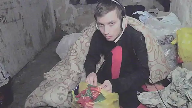 makarov1993 online show from November 11, 2025, 9:53 pm