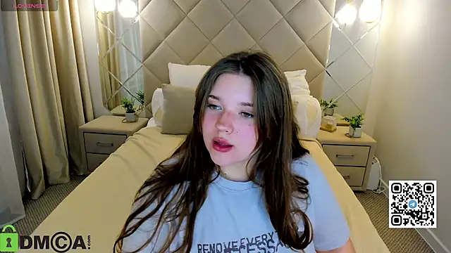 Chloee White online show from October 9, 2025, 11:49 pm