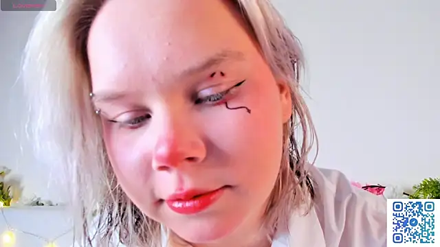 Snapshot of girlllsooft chatting on November 1, 2025, 1:23 am girlllsooft online show from November 1, 2025, 1:23 am