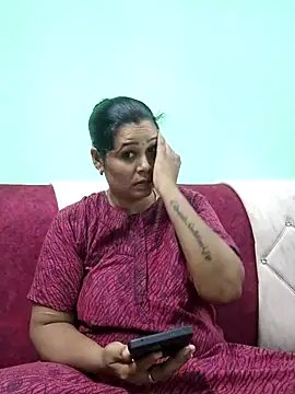 Snapshot of tamilaruvi chatting on May 3, 2026, 5:45 am tamilaruvi online show from May 3, 2026, 5:45 am