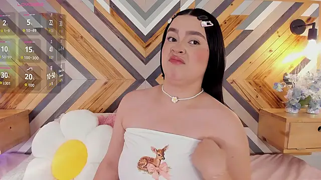 Snapshot of ZairaVanCleef chatting on February 21, 2026, 8:00 pm ZairaVanCleef online show from February 21, 2026, 8:00 pm