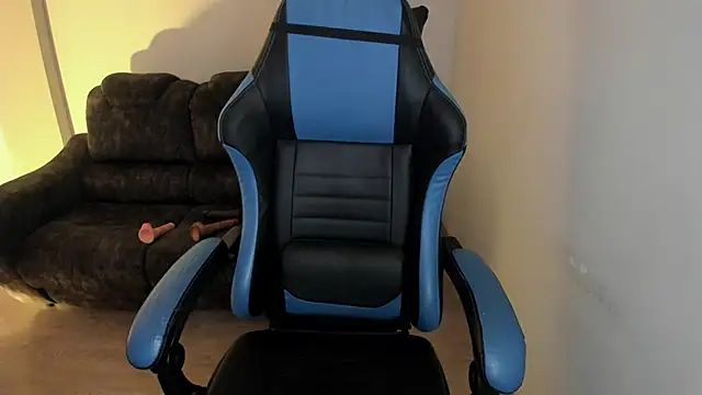 Scarbadgirl  online show from September 9, 2025, 3:49 am