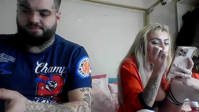TheFoxyCouple69 online show from January 11, 2026, 2:51 am