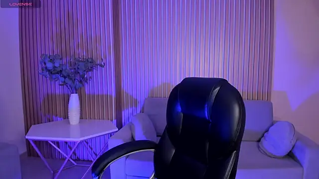 SarahYates online show from July 2, 2026, 3:34 am