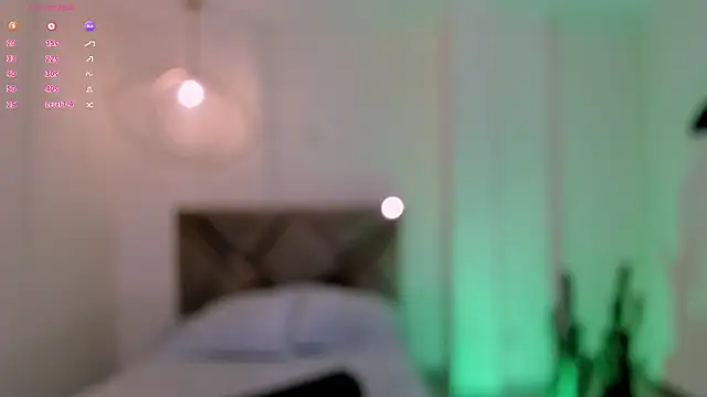 IsabellaMoreau online show from February 18, 2026, 7:43 pm