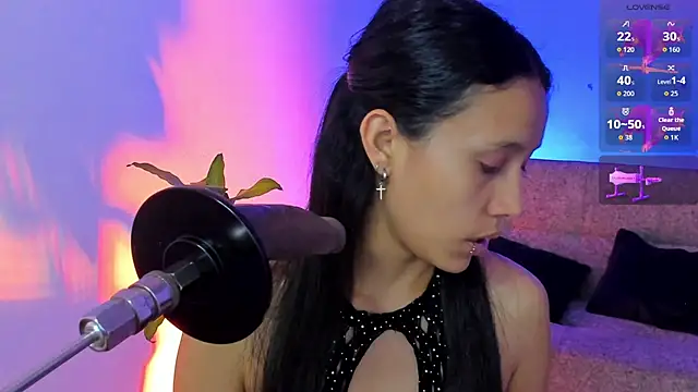 alicemoon   online show from November 18, 2025, 10:18 am