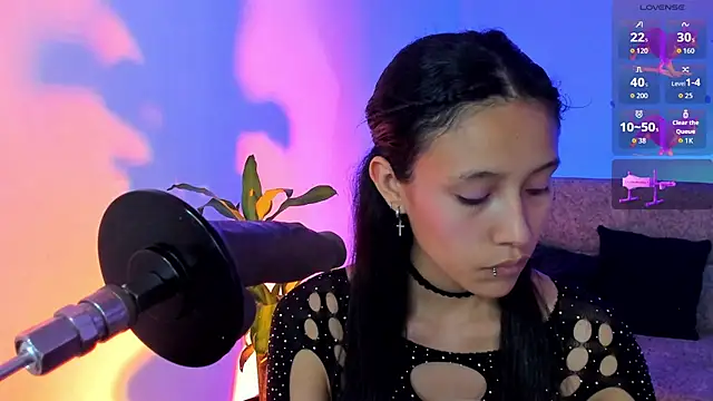 alicemoon   online show from December 2, 2025, 10:06 am