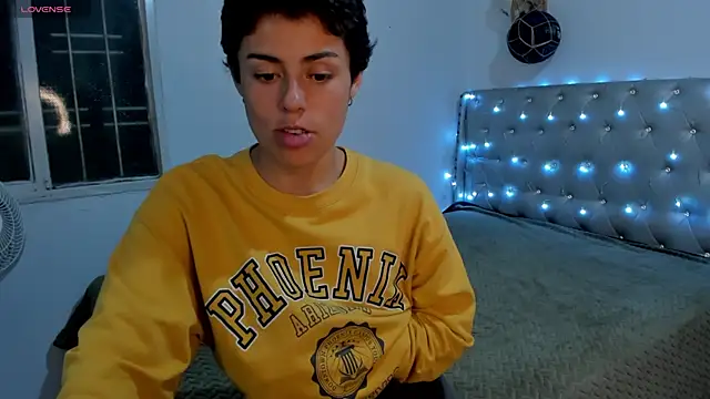 Snapshot of natt_op chatting on January 6, 2026, 11:20 pm natt op online show from January 6, 2026, 11:20 pm